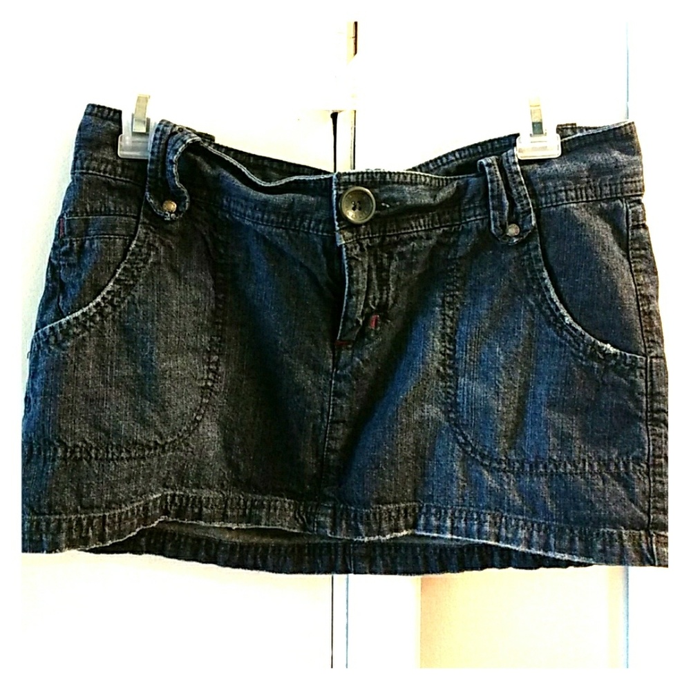 Mossimo dark blue jean mini skirt